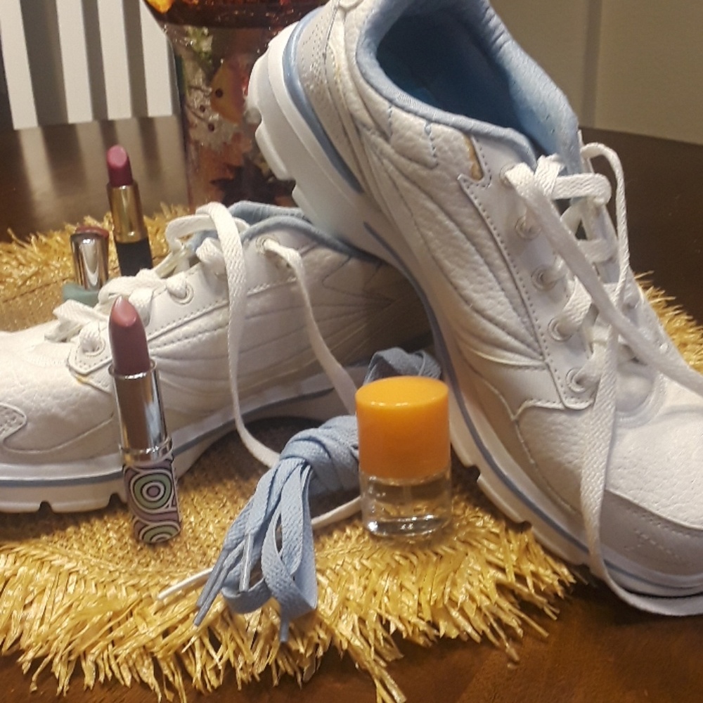 Running shoes
